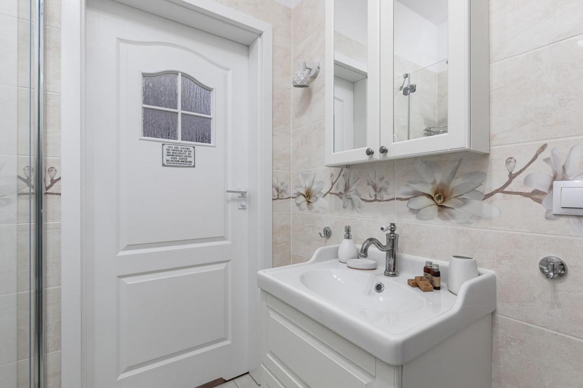 רבאל Apartament Holiday 8/25 מראה חיצוני תמונה